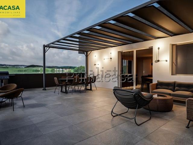 Appartamento in vendita di 185 m² in Via Cercariolo