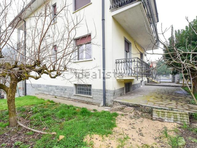 Appartamento in vendita di 185 m² in Via Briantea, 15