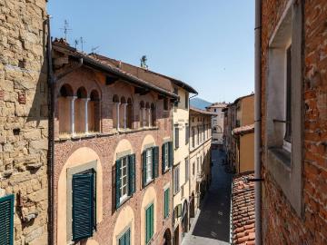 Appartamento in vendita di 185 m² in Via Buia