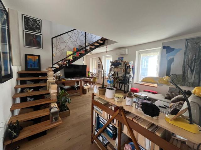 Appartamento in vendita di 185 m² in Via G. Oberdan, 4