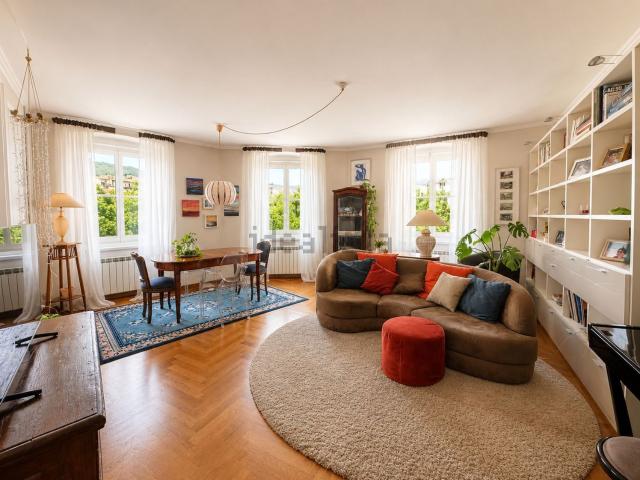 Appartamento in vendita di 185 m² in Via Giulia, 17