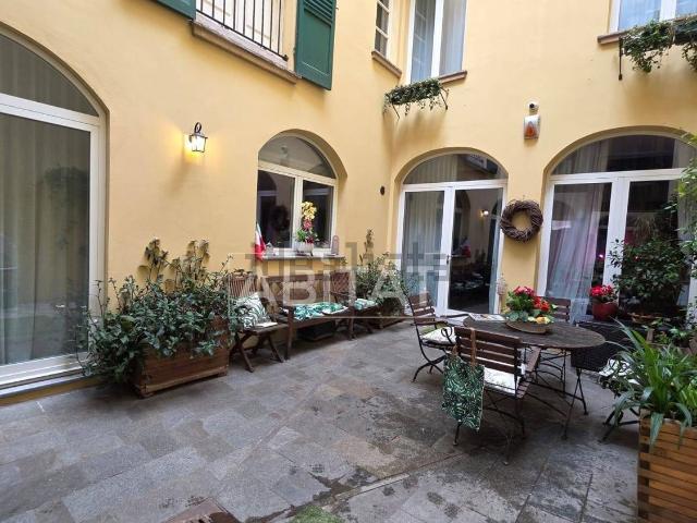 Appartamento in vendita di 185 m² in Via Guidelli, 8