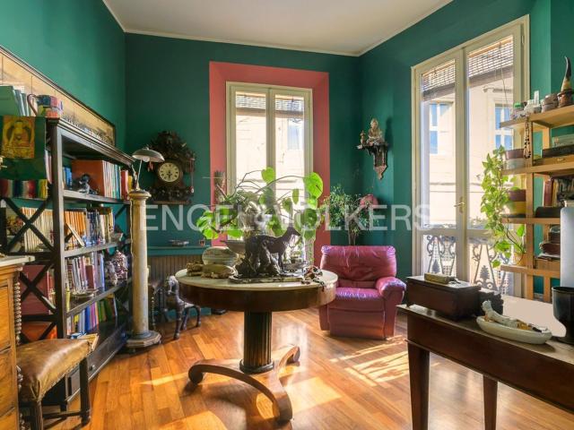 Appartamento in vendita di 185 m² in Via de&apos  Castagnoli