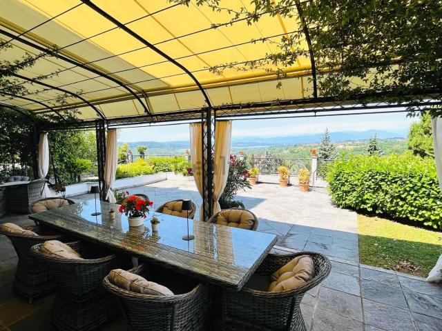 Appartamento in vendita di 185 m² in Via dei Boderi, 21