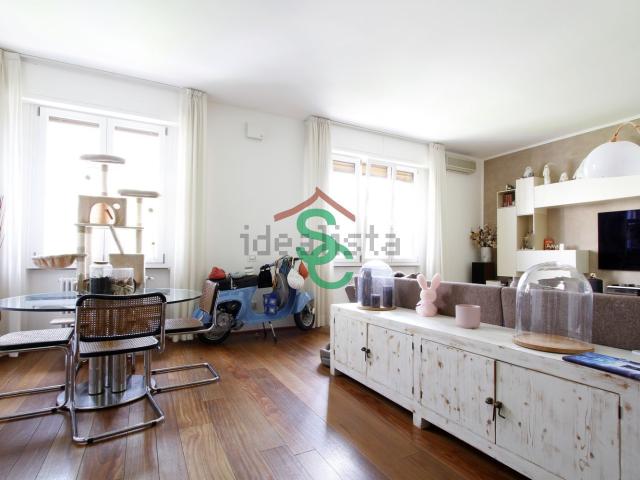 Appartamento in vendita di 185 m² in Via del Girone, 12