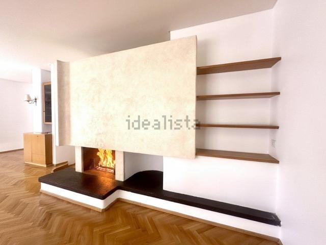 Appartamento in vendita di 185 m² in Via Francesco Ferrara