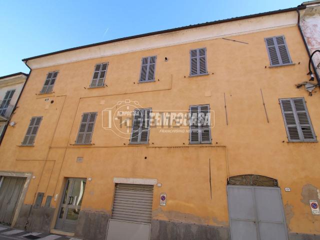 Appartamento in vendita di 185 m² in Via Oderda, 11