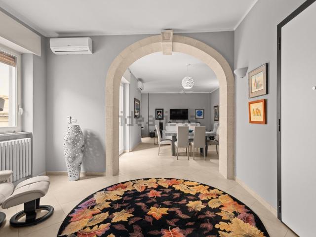 Appartamento in vendita di 185 m² in Via Otranto