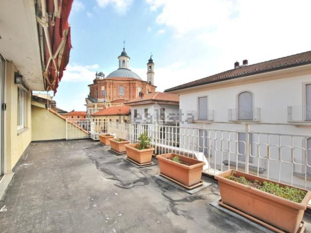 Appartamento in vendita di 185 m² in Via Matteotti, 30