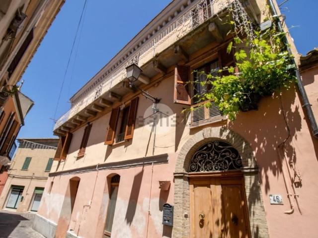 Appartamento in vendita di 185 m² in Via Trinità, 43
