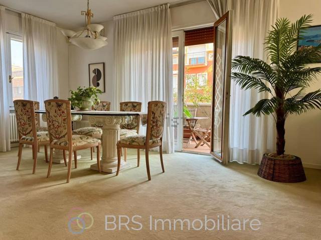 Appartamento in vendita di 185 m² in Via XIII Martiri, 50