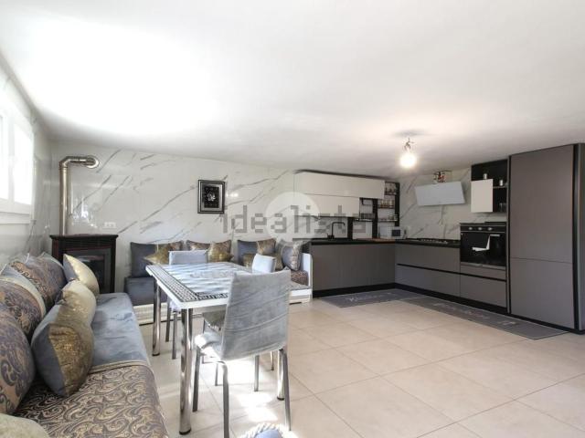 Appartamento in vendita di 185 m² in Viale Anconetta