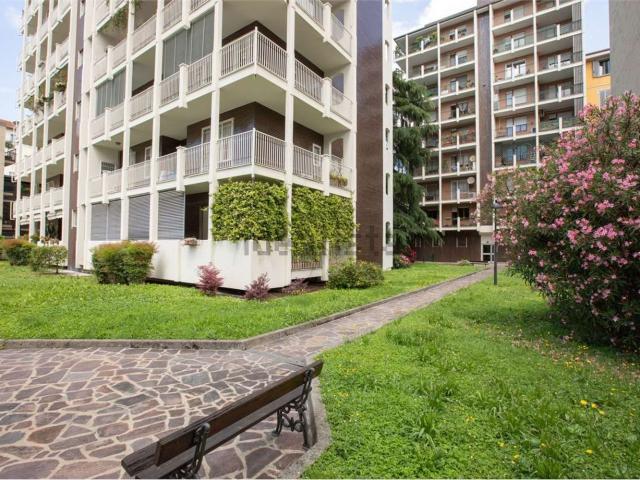 Appartamento in vendita di 185 m² in Viale Corsica, 42