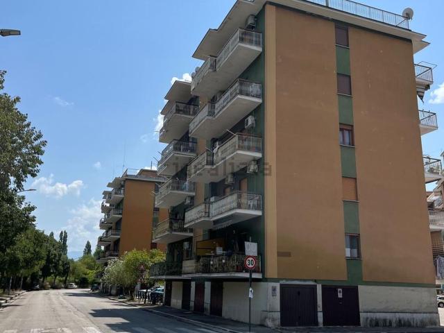 Appartamento in vendita di 185 m² in Viale Europa, 159
