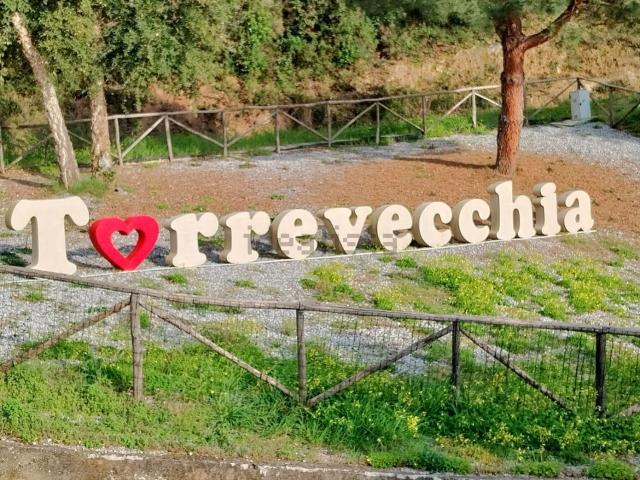 Appartamento in vendita di 185 m² in Contrada Torrevecchia, 143