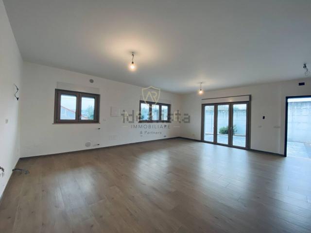Appartamento in vendita di 185 m² in Contrada Arenaro, 13