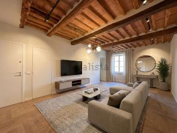 Appartamento in vendita di 185 m² in Piazza Napoleone, 3262