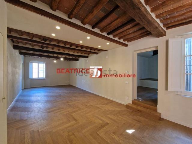Appartamento in vendita di 185 m² in Piazza Napoleone