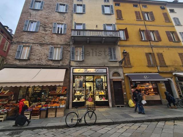 Appartamento in vendita di 185 m² in Strada Luigi Carlo Farini, 26
