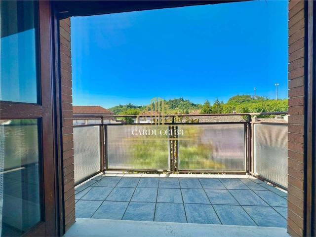 Appartamento in vendita di 186 m² in Via Cerreto Grue