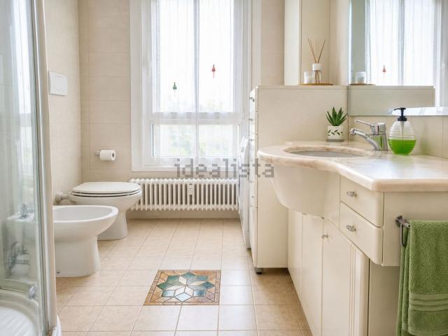 Appartamento in vendita di 186 m² in Via Buonarroti M 35