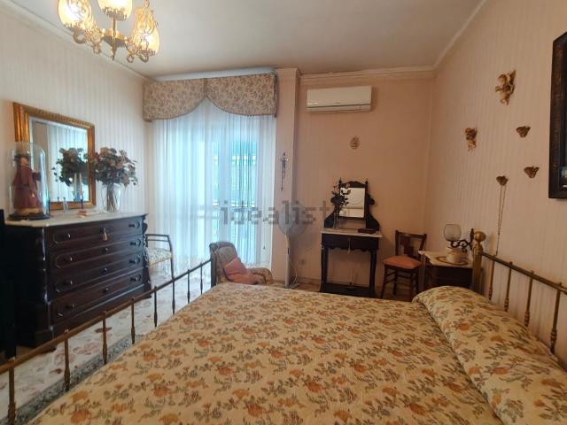 Appartamento in vendita di 186 m² in Via Gennaro Tescione