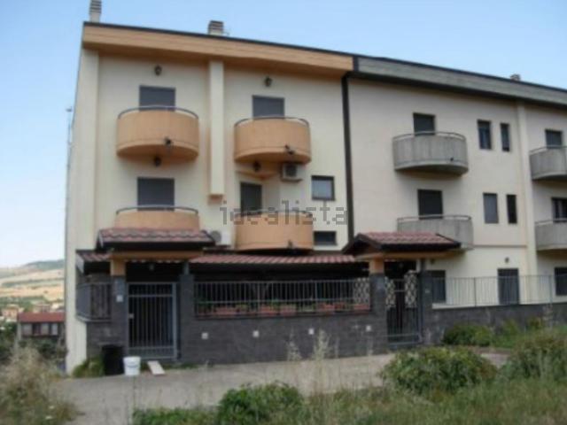 Appartamento in vendita di 186 m² in Via Foggia