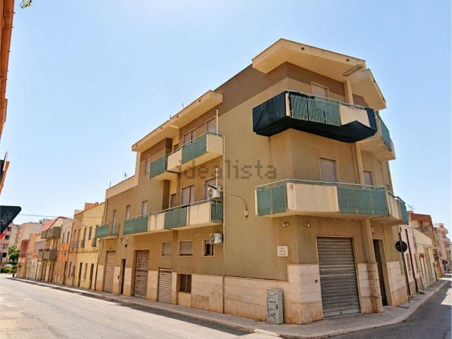 Appartamento in vendita di 186 m² in Via Principe di Napoli, 35