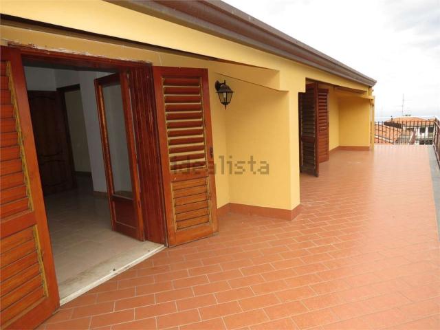 Appartamento in vendita di 186 m² in Via Tenente Scuderi Giuseppe, 14