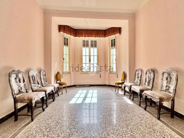 Appartamento in vendita di 186 m² in Via XXVII Marzo, 1