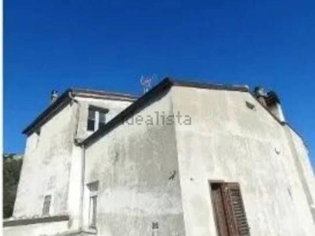 Appartamento in vendita di 186 m² in Largo della Chiesa, 8