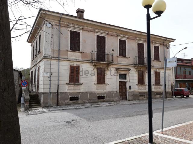 Appartamento in vendita di 186 m² in Largo San Nicola, 3