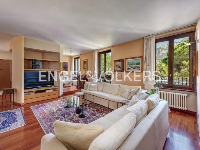 Appartamento in vendita di 186 m² in Piazza Manzoni, 29