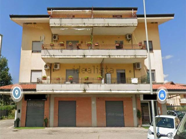 Appartamento in vendita di 187 m² in Via Alessandro Manzoni