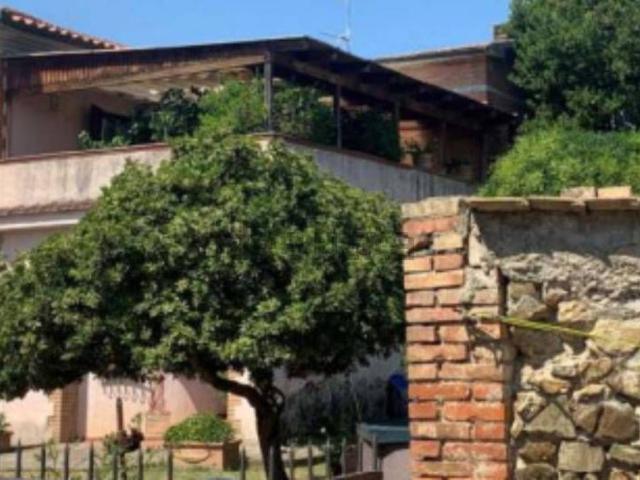 Appartamento in vendita di 187 m² in Via Giacomo Matteotti