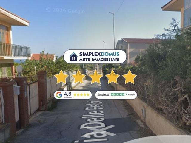 Appartamento in vendita di 187 m² in Via Delle Felci