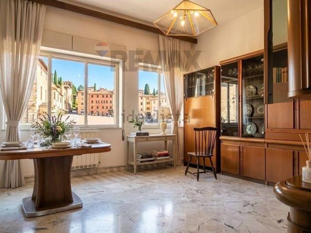 Appartamento in vendita di 187 m² in Via Duomo, 29