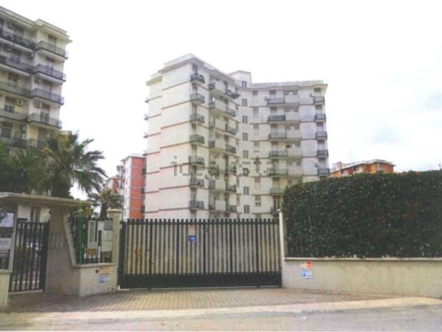 Appartamento in vendita di 187 m² in Via Luigi Vanvitelli