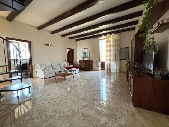Appartamento in vendita di 188 m²