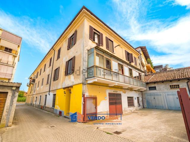 Appartamento in vendita di 188 m² in Via Cuneo, 152