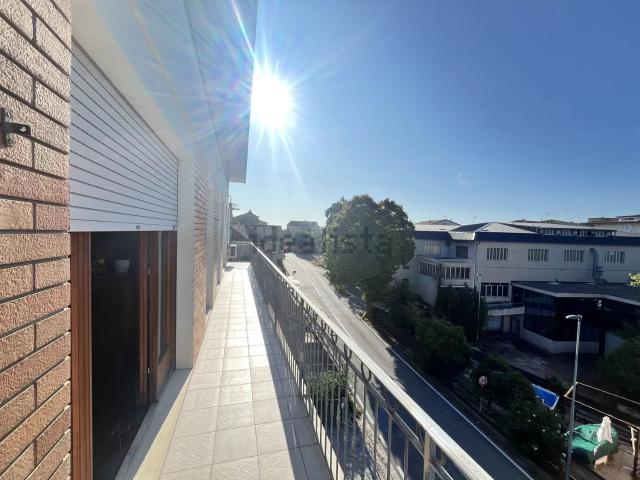 Appartamento in vendita di 188 m² in Via G. Matteotti, 98