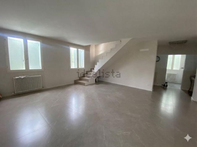 Appartamento in vendita di 188 m² in Via del Pretorio, 38