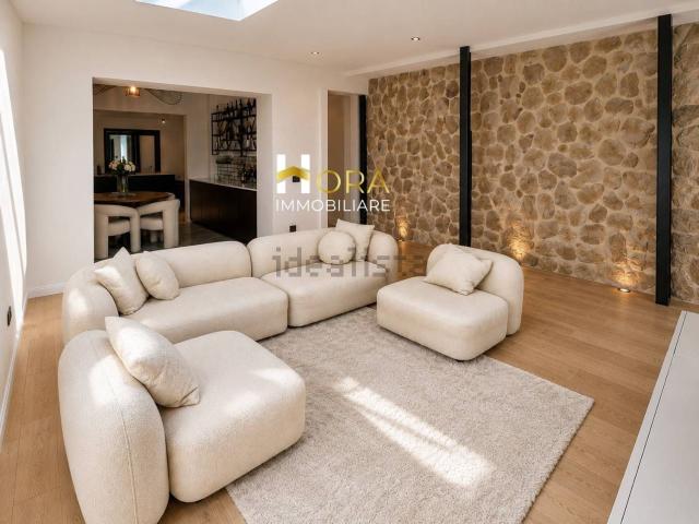 Appartamento in vendita di 188 m² in Via della Chiesa, 89
