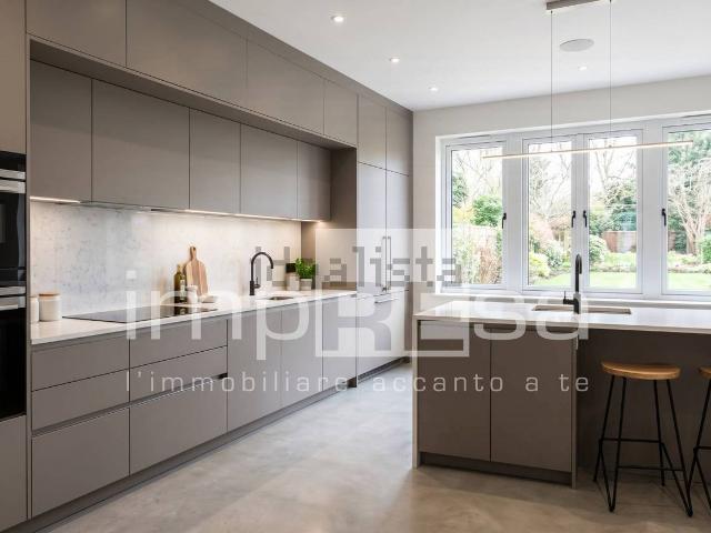 Appartamento in vendita di 188 m² in Via della Vittoria