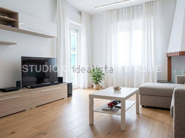 Appartamento in vendita di 188 m² in Via Martiri di Cefalonia