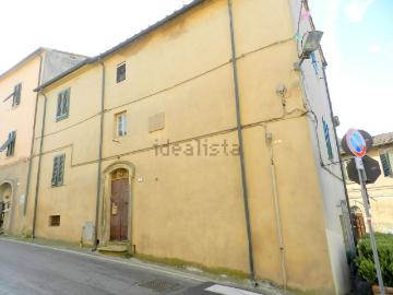 Appartamento in vendita di 188 m² in Via Roma