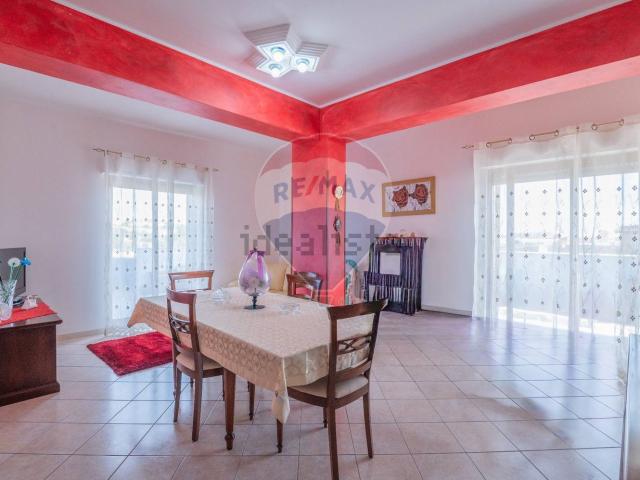 Appartamento in vendita di 188 m² in Via Raffaello, 2