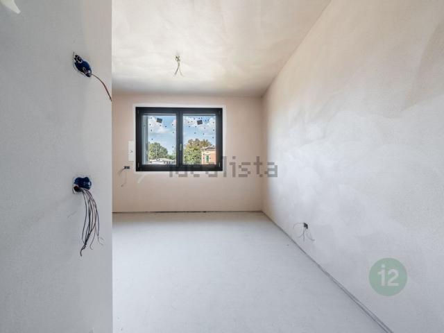 Appartamento in vendita di 188 m² in Viale C. Battisti, 50