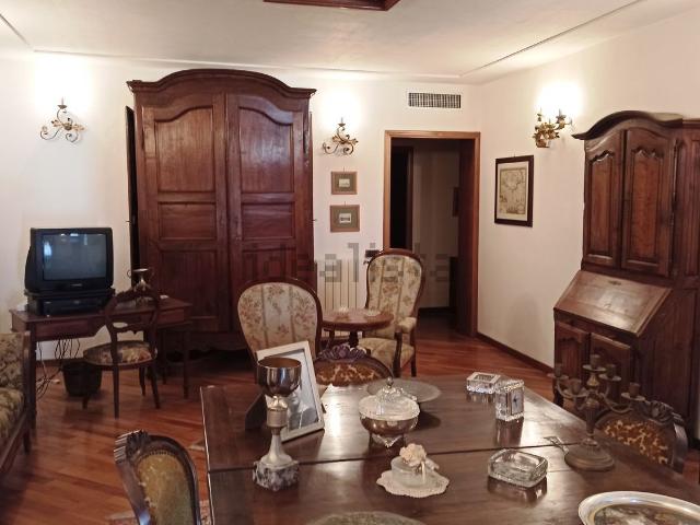 Appartamento in vendita di 189 m²