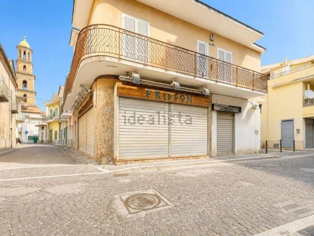 Appartamento in vendita di 189 m² in Via Appia